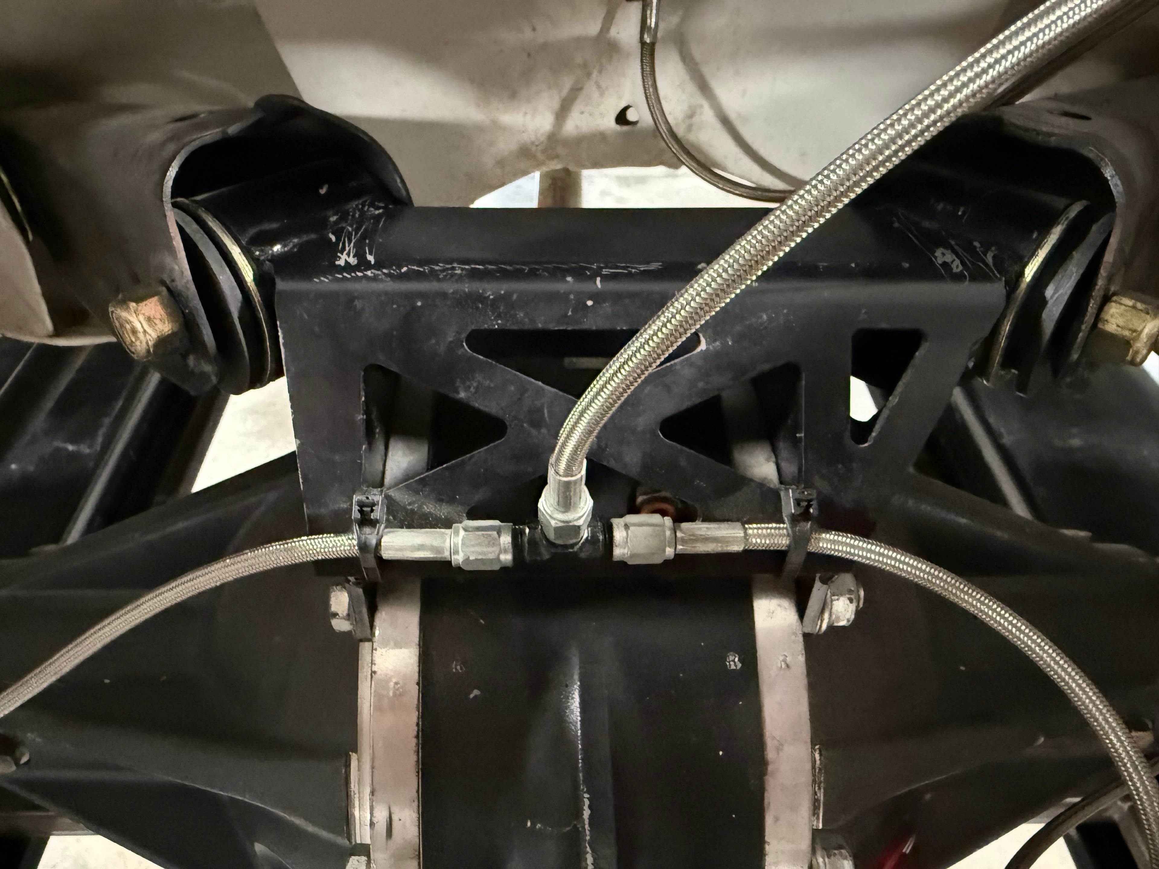 Offset Upper Trailing Arm Mount - Quick Change